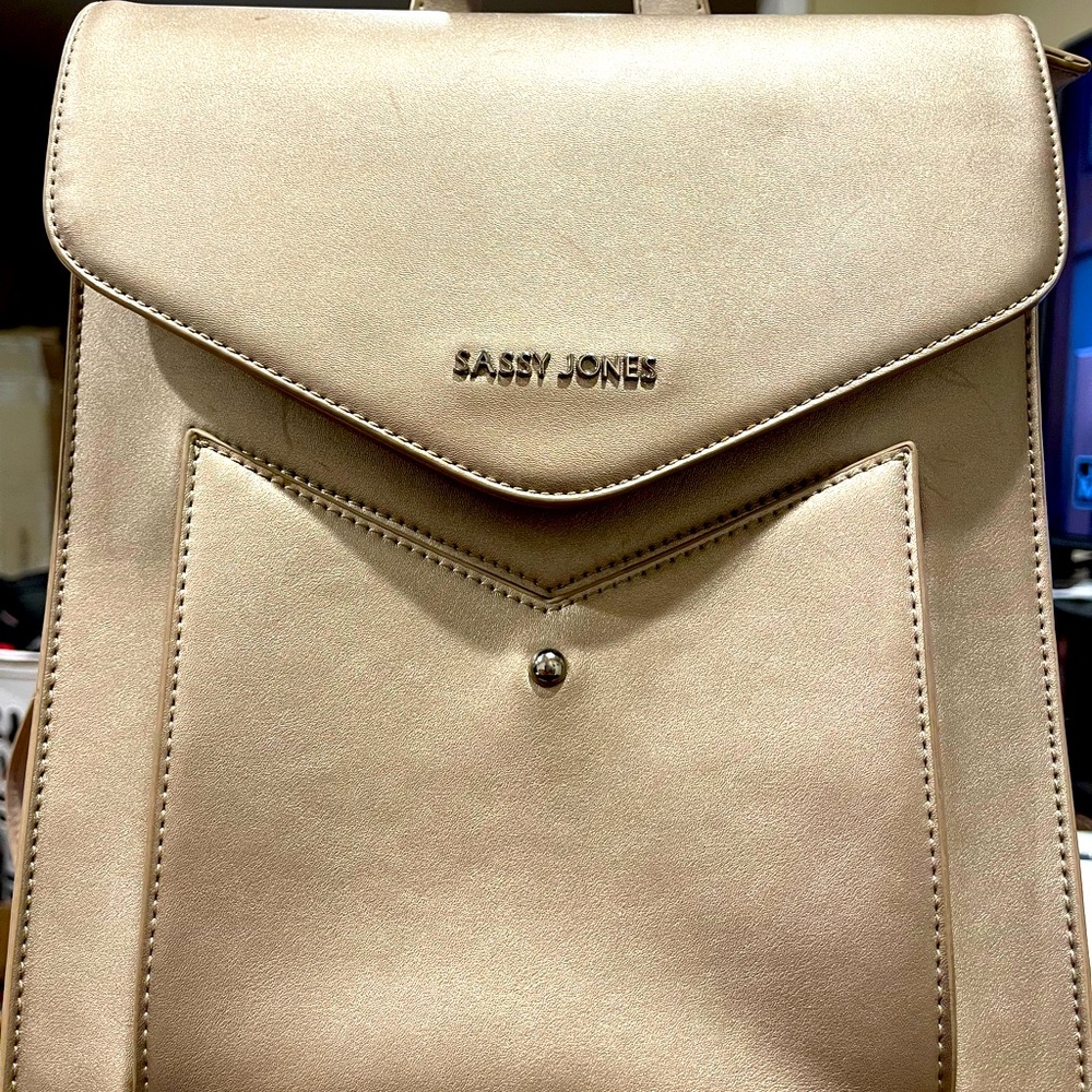 Sassy Jones boutique Gold and Silver Krystal Leather Backpack Roomy as feet OG